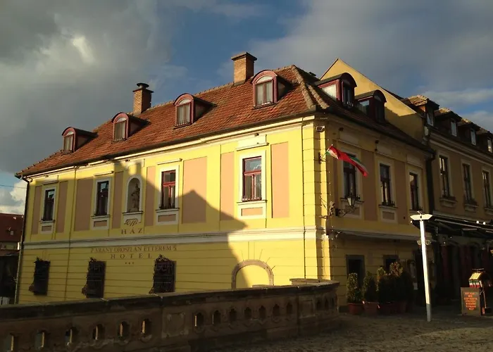 Offi Haz בית הארחה