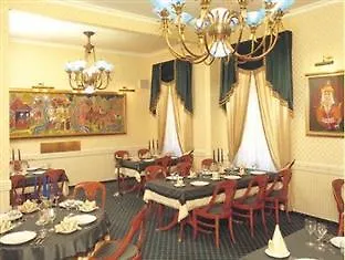 Offi Haz ゲストハウス エゲル